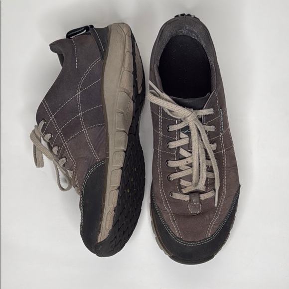 Clark's Wave Walk Waterproof Suede Sneakers Trainers Hiking Walking Shoe Sz 9 - Picture 4 of 7